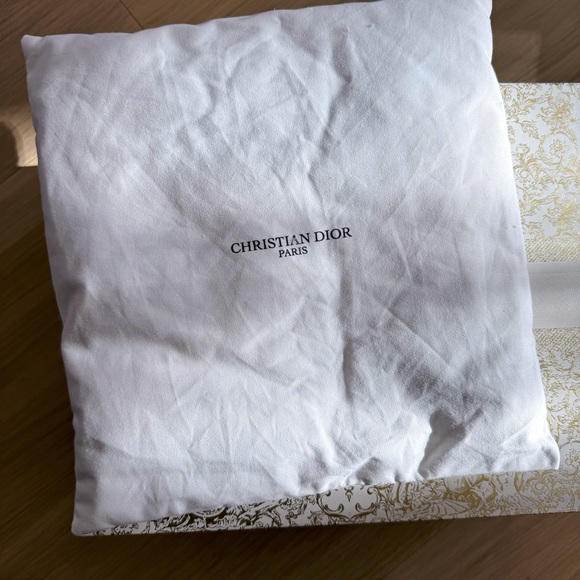 Christian Dior La Collection Privée Dior Holiday Gift Box Limited - Picture 9 of 12